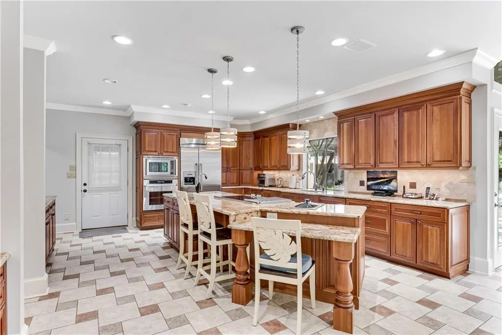 5485 Errol Place, Sandy Springs, Georgia 30327, 6 Bedrooms Bedrooms, ,6 BathroomsBathrooms,Residential,Sold,5485 Errol Place,6882649 5485 Errol Place, Sandy Springs, Georgia 30327, 6 Bedrooms Bedrooms, ,6 BathroomsBathrooms,Residential,Sold,5485 Errol Place,6882649