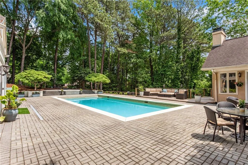 5485 Errol Place, Sandy Springs, Georgia 30327, 6 Bedrooms Bedrooms, ,6 BathroomsBathrooms,Residential,Sold,5485 Errol Place,6882649 5485 Errol Place, Sandy Springs, Georgia 30327, 6 Bedrooms Bedrooms, ,6 BathroomsBathrooms,Residential,Sold,5485 Errol Place,6882649