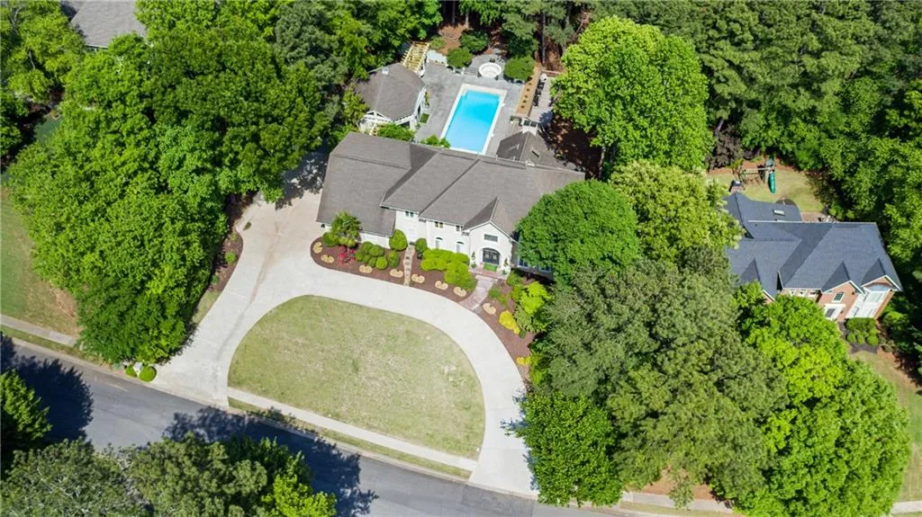 5485 Errol Place, Sandy Springs, Georgia 30327, 6 Bedrooms Bedrooms, ,6 BathroomsBathrooms,Residential,Sold,5485 Errol Place,6882649 5485 Errol Place, Sandy Springs, Georgia 30327, 6 Bedrooms Bedrooms, ,6 BathroomsBathrooms,Residential,Sold,5485 Errol Place,6882649