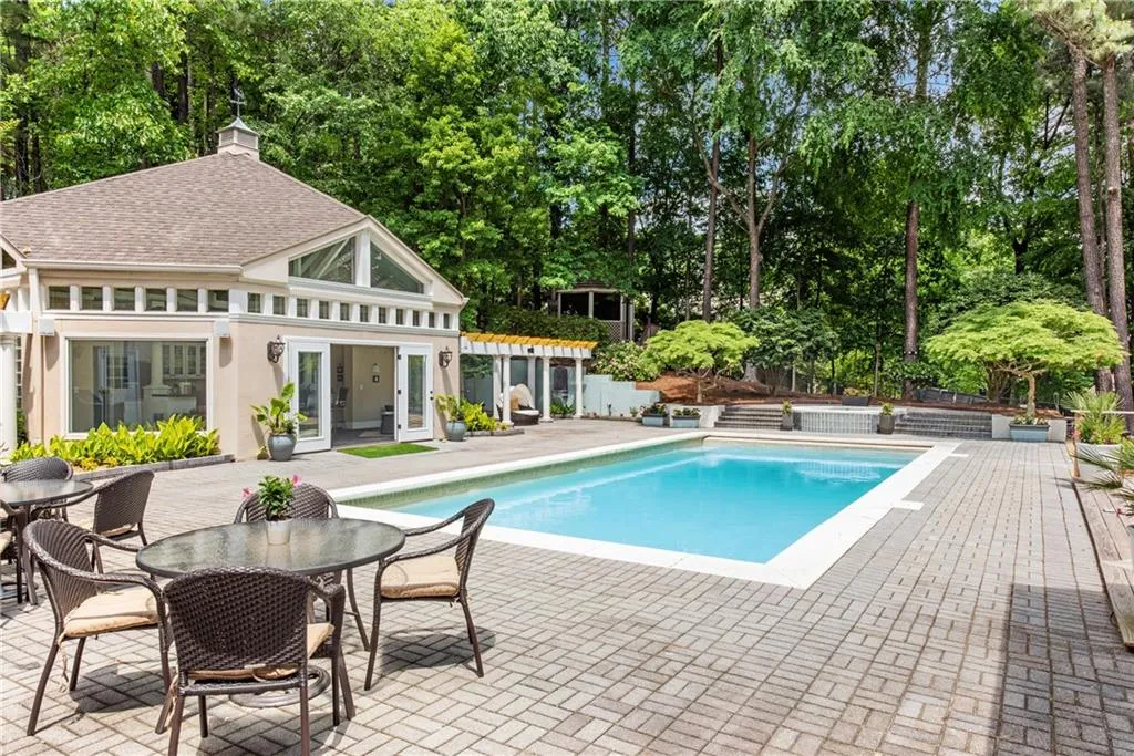 5485 Errol Place, Sandy Springs, Georgia 30327, 6 Bedrooms Bedrooms, ,6 BathroomsBathrooms,Residential,Sold,5485 Errol Place,6882649 5485 Errol Place, Sandy Springs, Georgia 30327, 6 Bedrooms Bedrooms, ,6 BathroomsBathrooms,Residential,Sold,5485 Errol Place,6882649