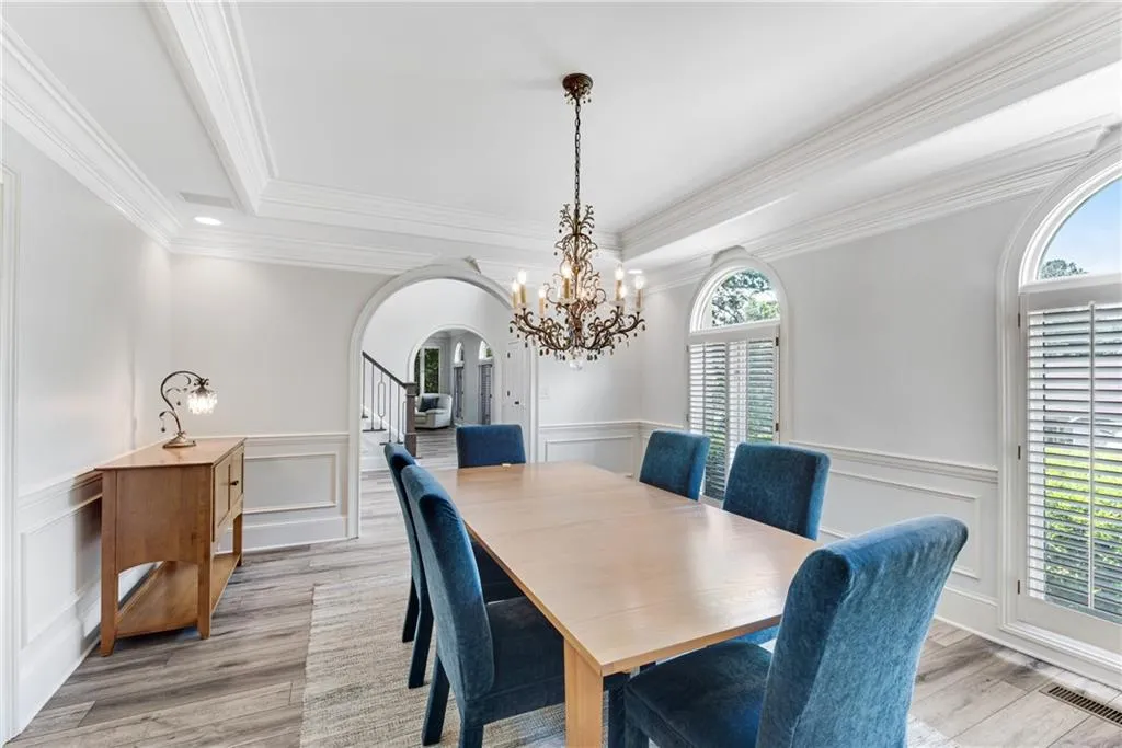 5485 Errol Place, Sandy Springs, Georgia 30327, 6 Bedrooms Bedrooms, ,6 BathroomsBathrooms,Residential,Sold,5485 Errol Place,6882649 5485 Errol Place, Sandy Springs, Georgia 30327, 6 Bedrooms Bedrooms, ,6 BathroomsBathrooms,Residential,Sold,5485 Errol Place,6882649