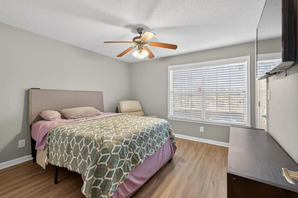 4102 Santa Fe Parkway, Sandy Springs, Georgia 30350, 3 Bedrooms Bedrooms, ,2 BathroomsBathrooms,Residential,For Sale,4102 Santa Fe Parkway,7720221