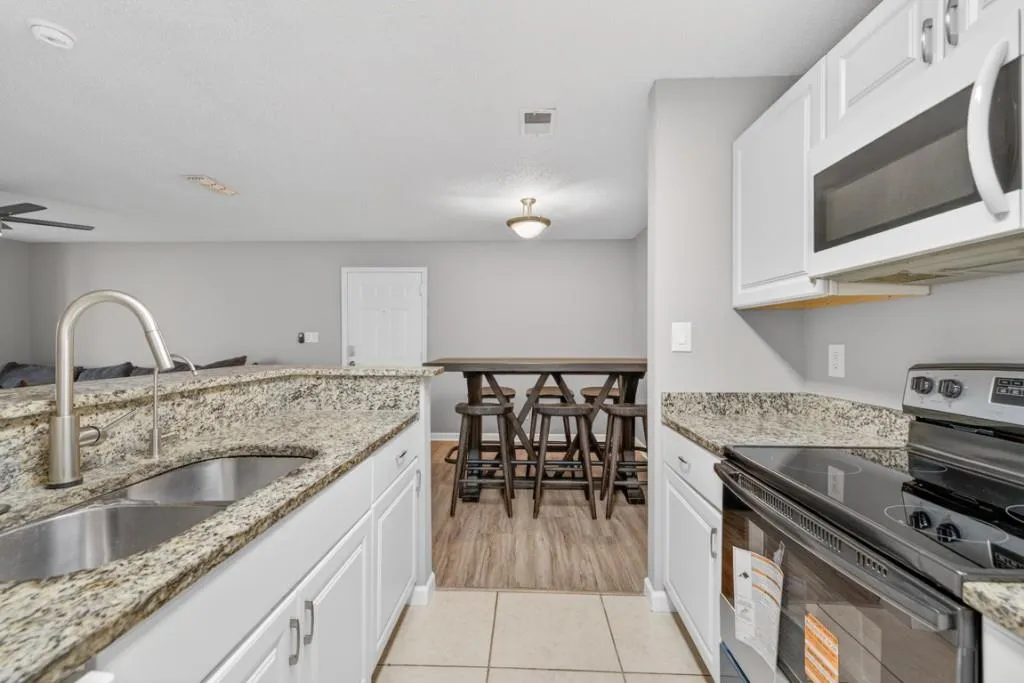 4102 Santa Fe Parkway, Sandy Springs, Georgia 30350, 3 Bedrooms Bedrooms, ,2 BathroomsBathrooms,Residential,For Sale,4102 Santa Fe Parkway,7720221