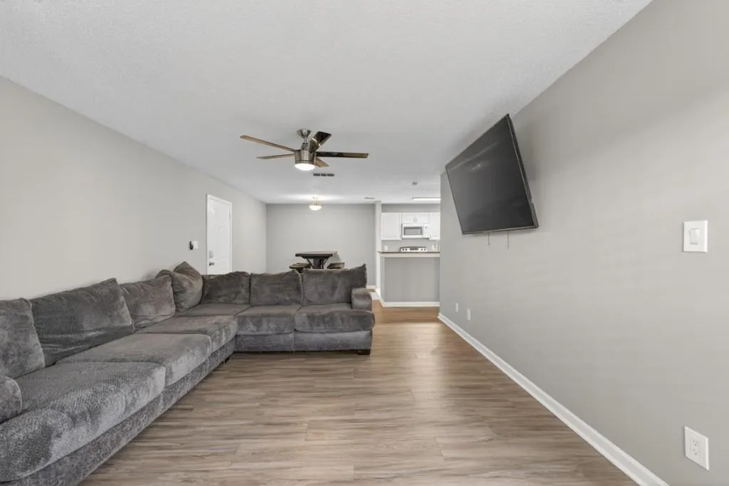 4102 Santa Fe Parkway, Sandy Springs, Georgia 30350, 3 Bedrooms Bedrooms, ,2 BathroomsBathrooms,Residential,For Sale,4102 Santa Fe Parkway,7720221