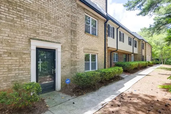 330 Winding River Drive Unit F, Sandy Springs, Georgia 30350, 3 Bedrooms Bedrooms, ,2 BathroomsBathrooms,Residential,Sold,330 Winding River Drive Unit F,6606467