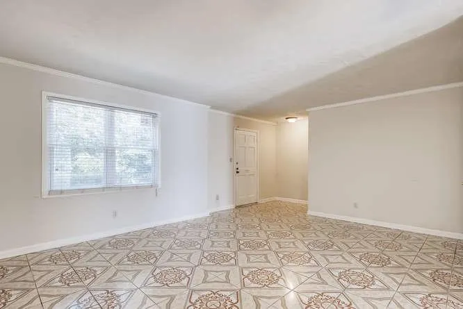 330 Winding River Drive Unit F, Sandy Springs, Georgia 30350, 3 Bedrooms Bedrooms, ,2 BathroomsBathrooms,Residential,Sold,330 Winding River Drive Unit F,6606467