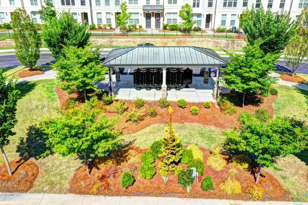 4755 Roswell Road, Atlanta, Georgia 30342, 2 Bedrooms Bedrooms, ,2 BathroomsBathrooms,Residential,Sold,4755 Roswell Road,6761115