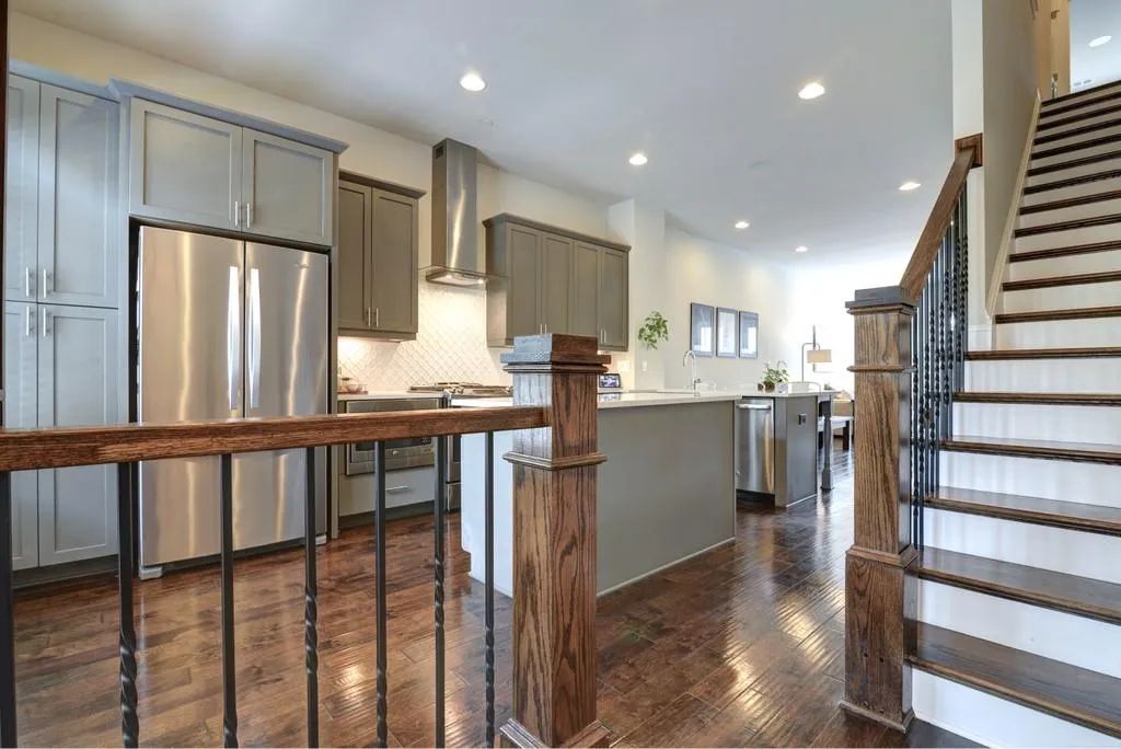 4755 Roswell Road, Atlanta, Georgia 30342, 2 Bedrooms Bedrooms, ,2 BathroomsBathrooms,Residential,Sold,4755 Roswell Road,6761115