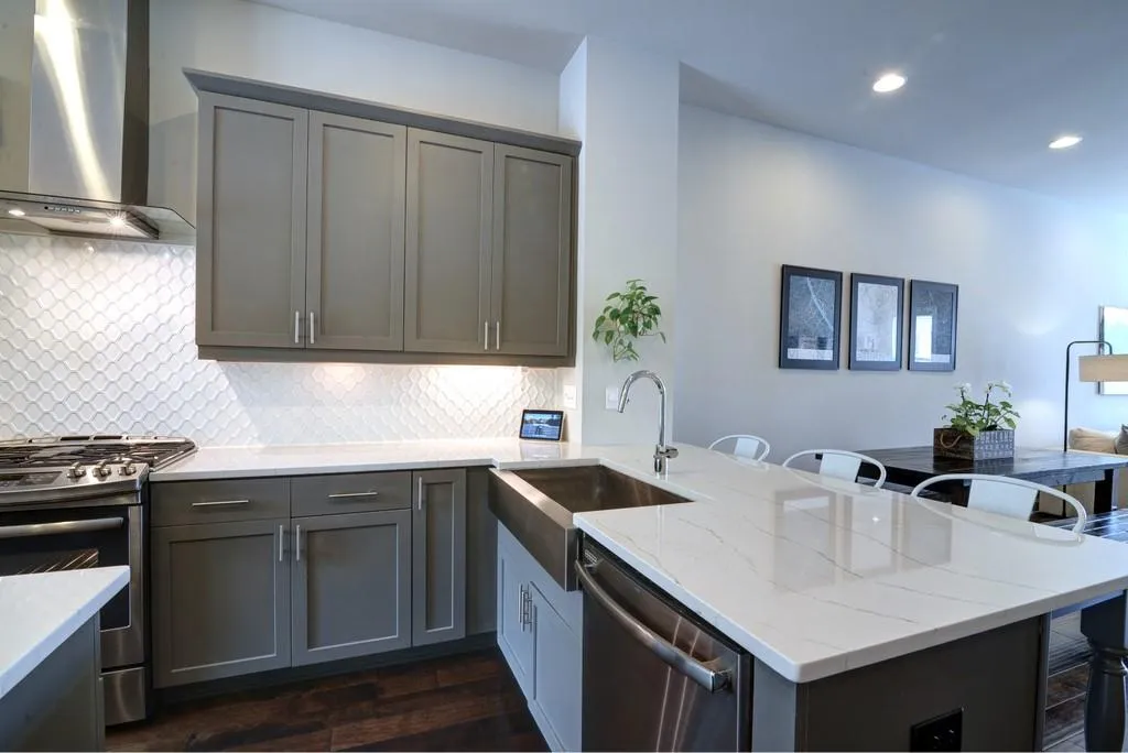 4755 Roswell Road, Atlanta, Georgia 30342, 2 Bedrooms Bedrooms, ,2 BathroomsBathrooms,Residential,Sold,4755 Roswell Road,6761115