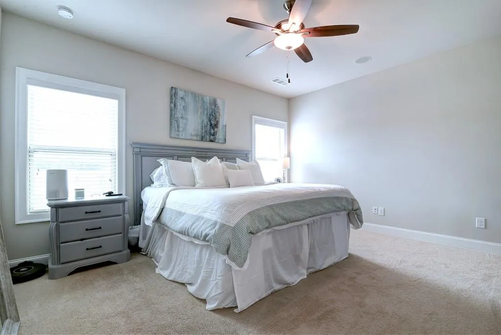 4755 Roswell Road, Atlanta, Georgia 30342, 2 Bedrooms Bedrooms, ,2 BathroomsBathrooms,Residential,Sold,4755 Roswell Road,6761115
