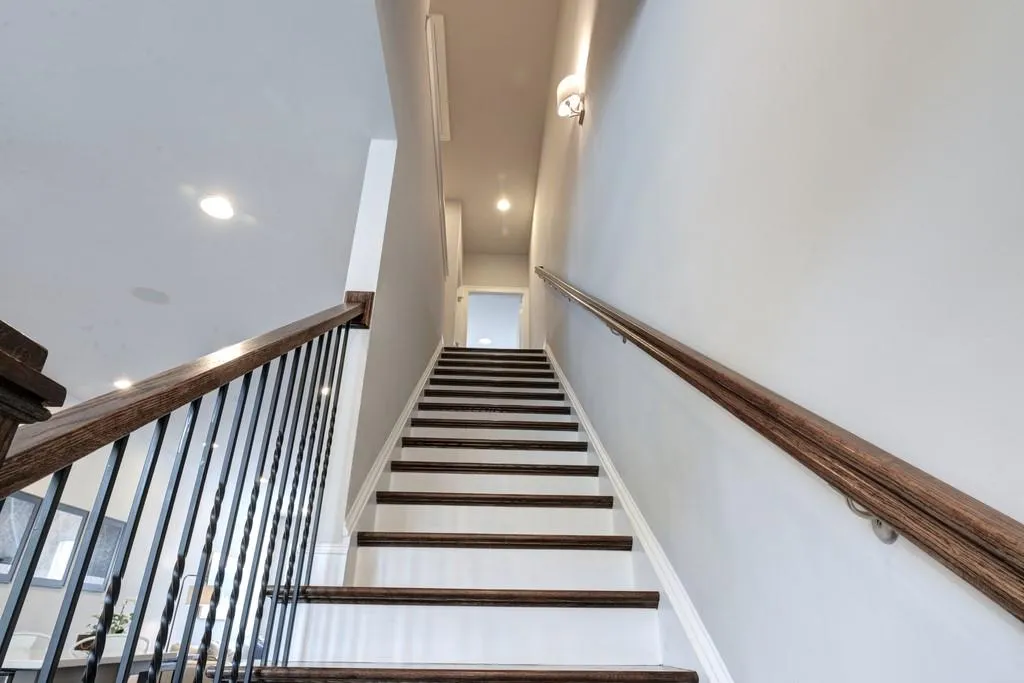 4755 Roswell Road, Atlanta, Georgia 30342, 2 Bedrooms Bedrooms, ,2 BathroomsBathrooms,Residential,Sold,4755 Roswell Road,6761115