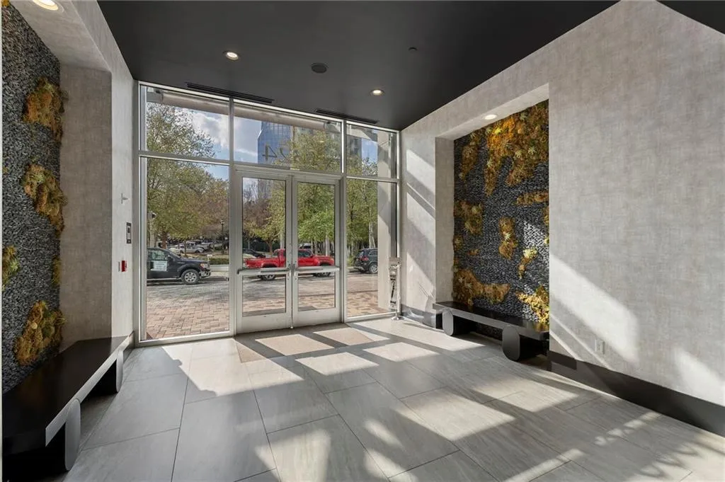 3324 Peachtree Road Ne Unit 2804, Atlanta, Georgia 30326, 1 Bedroom Bedrooms, ,1 BathroomBathrooms,Residential,For Sale,3324 Peachtree Road Ne Unit 2804,7730295