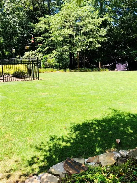 520 Valley Hall Drive, Sandy Springs, Georgia 30350, 4 Bedrooms Bedrooms, ,3 BathroomsBathrooms,Residential,Sold,520 Valley Hall Drive,6899817