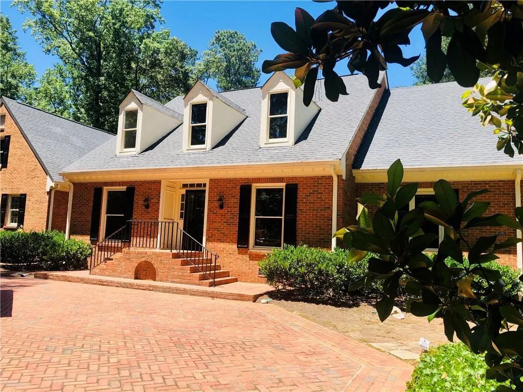 520 Valley Hall Drive, Sandy Springs, Georgia 30350, 4 Bedrooms Bedrooms, ,3 BathroomsBathrooms,Residential,Sold,520 Valley Hall Drive,6899817