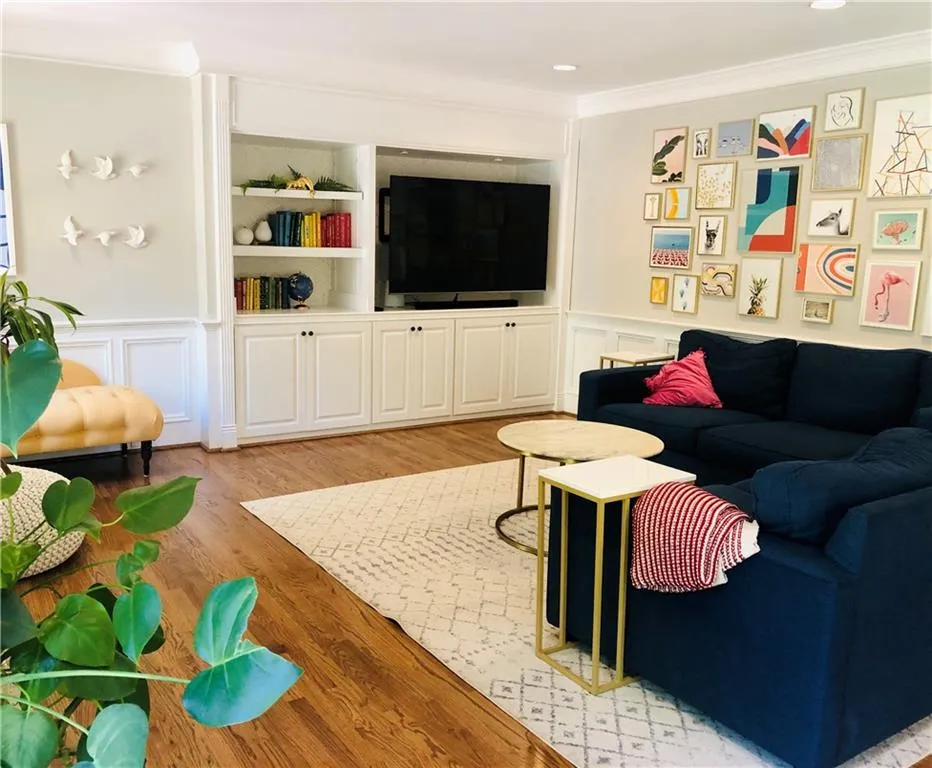 520 Valley Hall Drive, Sandy Springs, Georgia 30350, 4 Bedrooms Bedrooms, ,3 BathroomsBathrooms,Residential,Sold,520 Valley Hall Drive,6899817