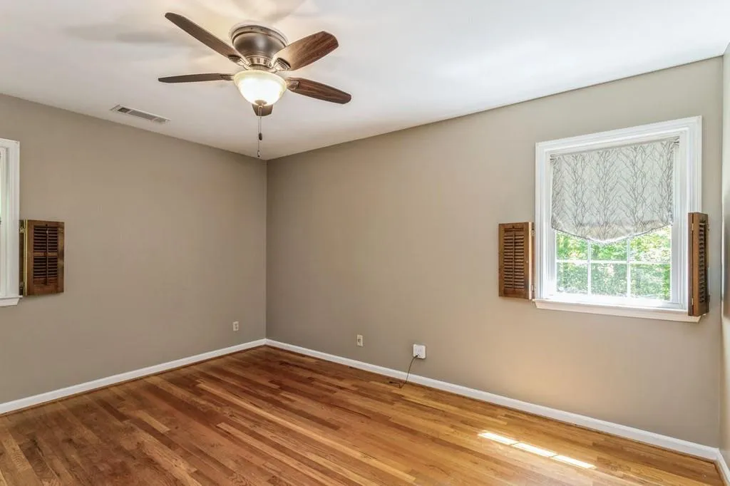 7105 Hunters Branch Drive, Sandy Springs, Georgia 30328, 5 Bedrooms Bedrooms, ,3 BathroomsBathrooms,Residential,Sold,7105 Hunters Branch Drive,6883638