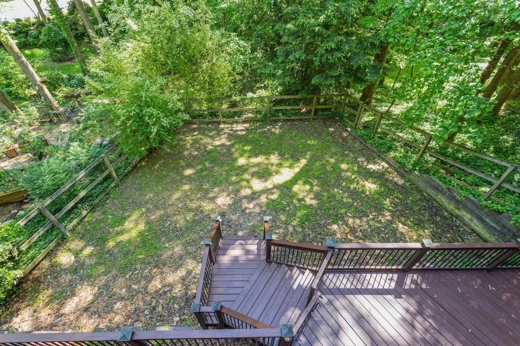 7105 Hunters Branch Drive, Sandy Springs, Georgia 30328, 5 Bedrooms Bedrooms, ,3 BathroomsBathrooms,Residential,Sold,7105 Hunters Branch Drive,6883638