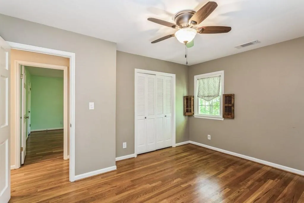 7105 Hunters Branch Drive, Sandy Springs, Georgia 30328, 5 Bedrooms Bedrooms, ,3 BathroomsBathrooms,Residential,Sold,7105 Hunters Branch Drive,6883638