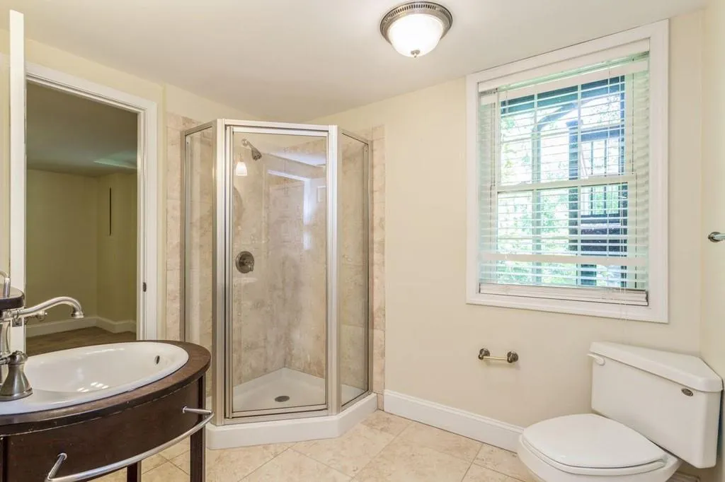 7105 Hunters Branch Drive, Sandy Springs, Georgia 30328, 5 Bedrooms Bedrooms, ,3 BathroomsBathrooms,Residential,Sold,7105 Hunters Branch Drive,6883638