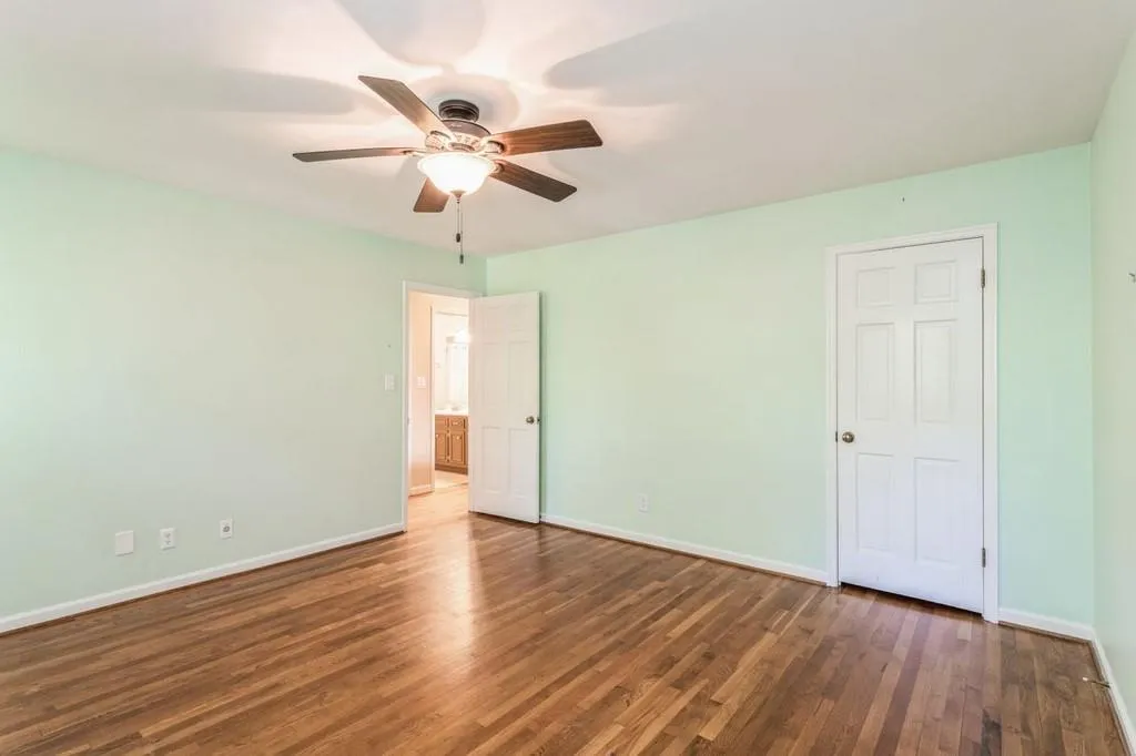 7105 Hunters Branch Drive, Sandy Springs, Georgia 30328, 5 Bedrooms Bedrooms, ,3 BathroomsBathrooms,Residential,Sold,7105 Hunters Branch Drive,6883638