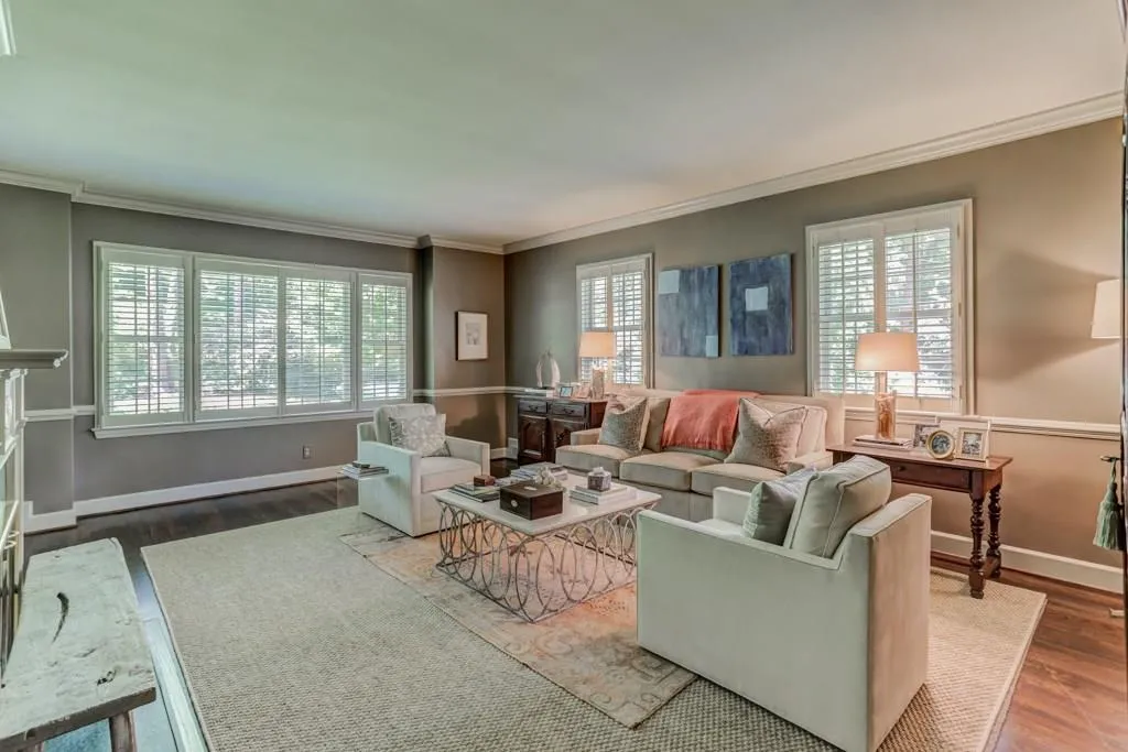 490 Hillside Drive Nw, Atlanta, Georgia 30342, 5 Bedrooms Bedrooms, ,5 BathroomsBathrooms,Residential,Sold,490 Hillside Drive Nw,6022791