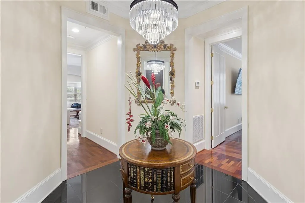 77 Peachtree Place Ne Unit 107, Atlanta, Georgia 30309, 2 Bedrooms Bedrooms, 0 ,2 BathroomsBathrooms,Residential,For Sale,77 Peachtree Place Ne Unit 107,7801708