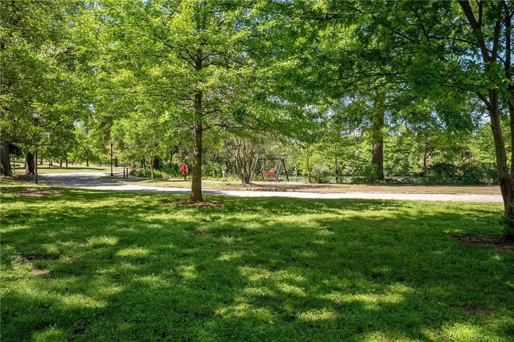 77 Peachtree Place Ne Unit 107, Atlanta, Georgia 30309, 2 Bedrooms Bedrooms, 0 ,2 BathroomsBathrooms,Residential,For Sale,77 Peachtree Place Ne Unit 107,7801708