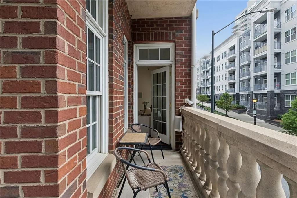 77 Peachtree Place Ne Unit 107, Atlanta, Georgia 30309, 2 Bedrooms Bedrooms, 0 ,2 BathroomsBathrooms,Residential,For Sale,77 Peachtree Place Ne Unit 107,7801708