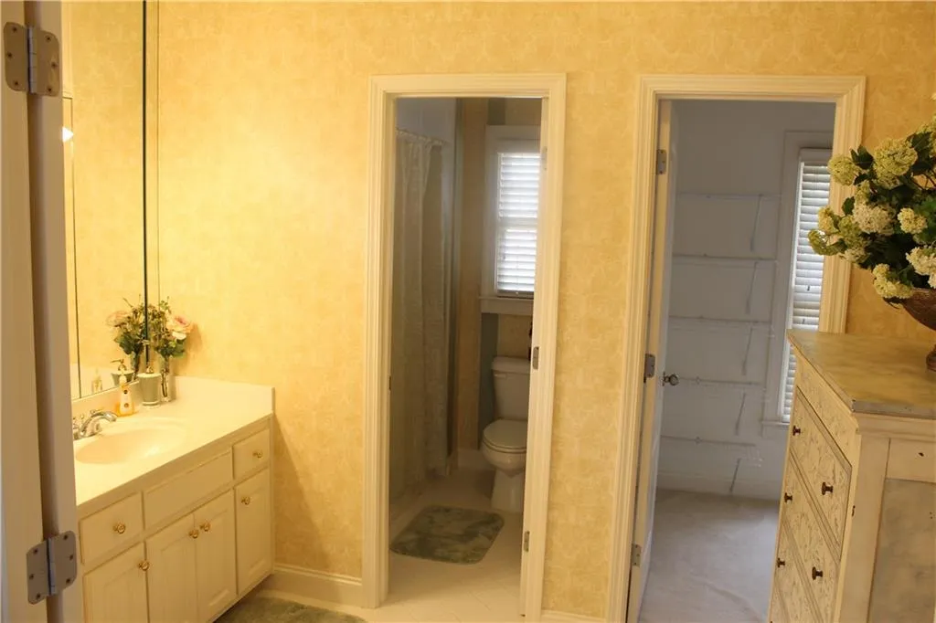 205 Aerie Court, Atlanta, Georgia 30350, 6 Bedrooms Bedrooms, ,5 BathroomsBathrooms,Residential,Sold,205 Aerie Court,5649781