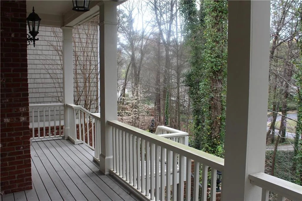 205 Aerie Court, Atlanta, Georgia 30350, 6 Bedrooms Bedrooms, ,5 BathroomsBathrooms,Residential,Sold,205 Aerie Court,5649781