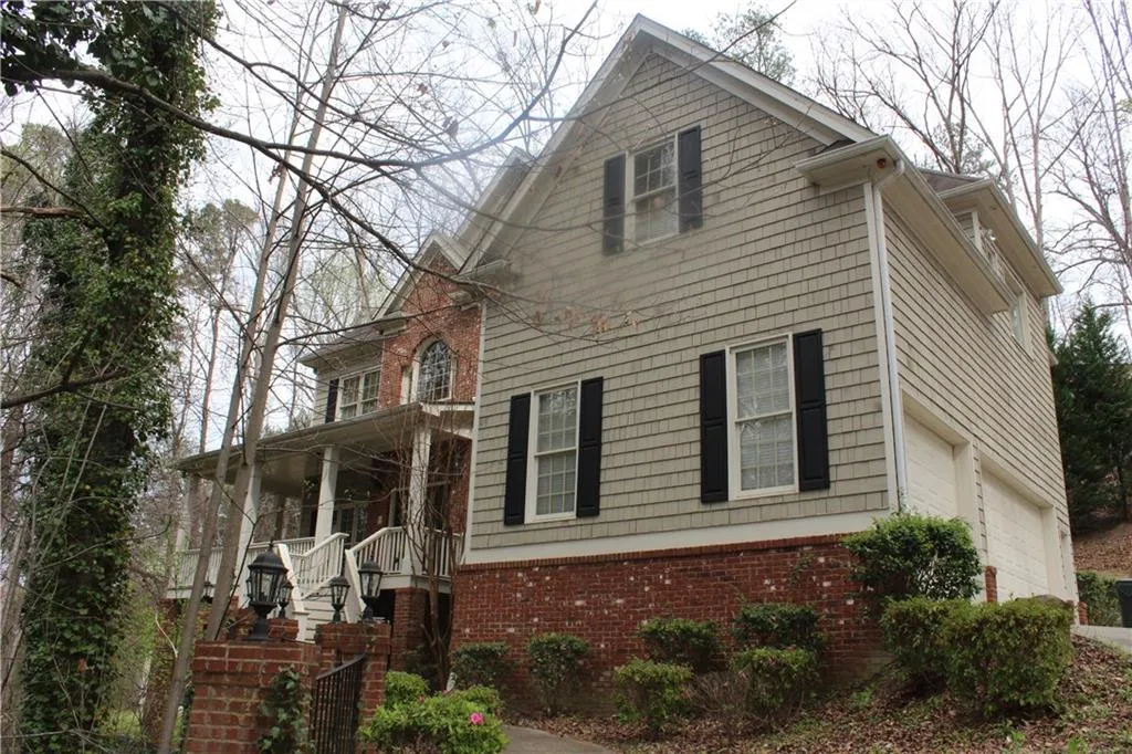 205 Aerie Court, Atlanta, Georgia 30350, 6 Bedrooms Bedrooms, ,5 BathroomsBathrooms,Residential,Sold,205 Aerie Court,5649781