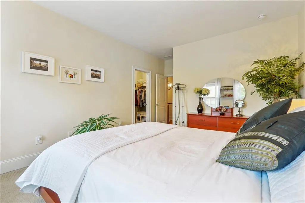 Terrace Level Bedroom