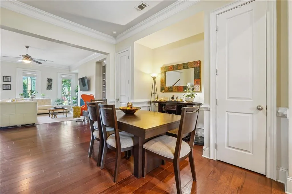 Breakfast Nook