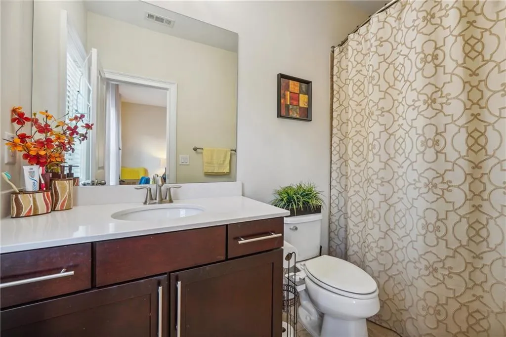 Terrace Level Bath