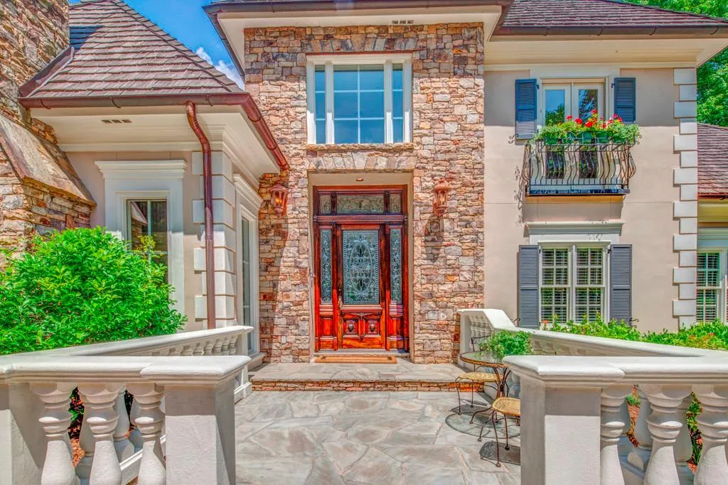 1756 Brandon Hall Drive, Sandy Springs, Georgia 30350, 6 Bedrooms Bedrooms, ,5 BathroomsBathrooms,Residential,Sold,1756 Brandon Hall Drive,5624723