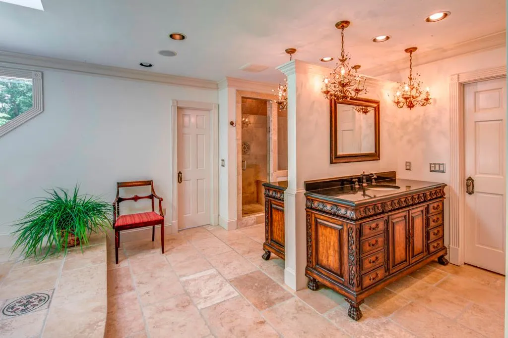 1756 Brandon Hall Drive, Sandy Springs, Georgia 30350, 6 Bedrooms Bedrooms, ,5 BathroomsBathrooms,Residential,Sold,1756 Brandon Hall Drive,5624723