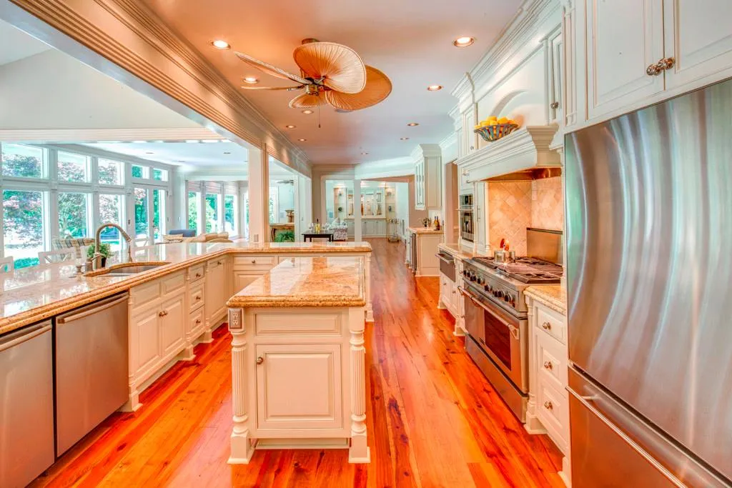 1756 Brandon Hall Drive, Sandy Springs, Georgia 30350, 6 Bedrooms Bedrooms, ,5 BathroomsBathrooms,Residential,Sold,1756 Brandon Hall Drive,5624723