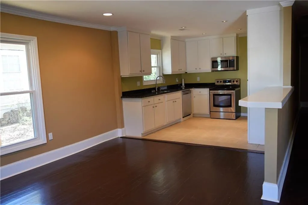 728 Bellemeade Avenue Nw, Atlanta, Georgia 30318, 3 Bedrooms Bedrooms, ,3 BathroomsBathrooms,Residential,Sold,728 Bellemeade Avenue Nw,5665485