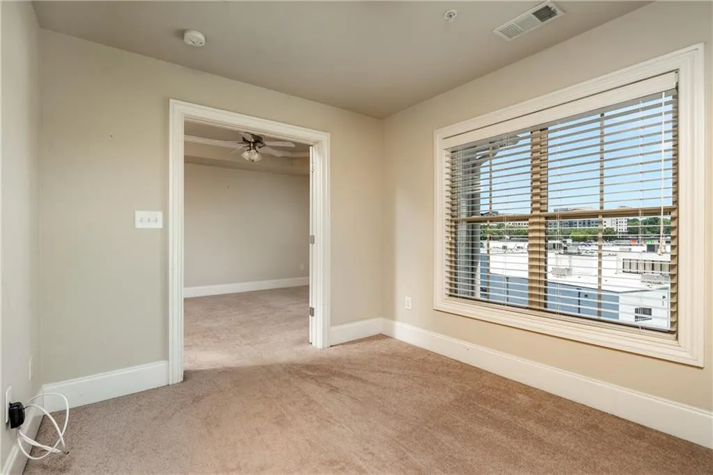 331 Le Gran Bend, Sandy Springs, Georgia 30328, 2 Bedrooms Bedrooms, ,2 BathroomsBathrooms,Residential,Sold,331 Le Gran Bend,6901358