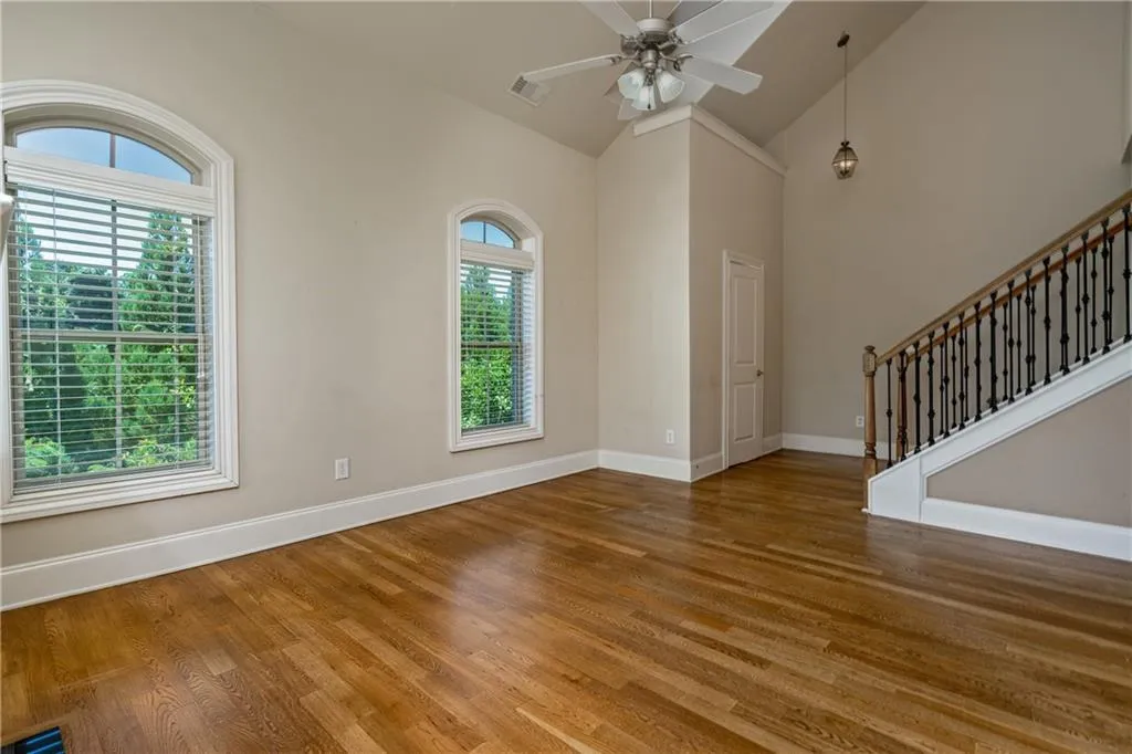 331 Le Gran Bend, Sandy Springs, Georgia 30328, 2 Bedrooms Bedrooms, ,2 BathroomsBathrooms,Residential,Sold,331 Le Gran Bend,6901358