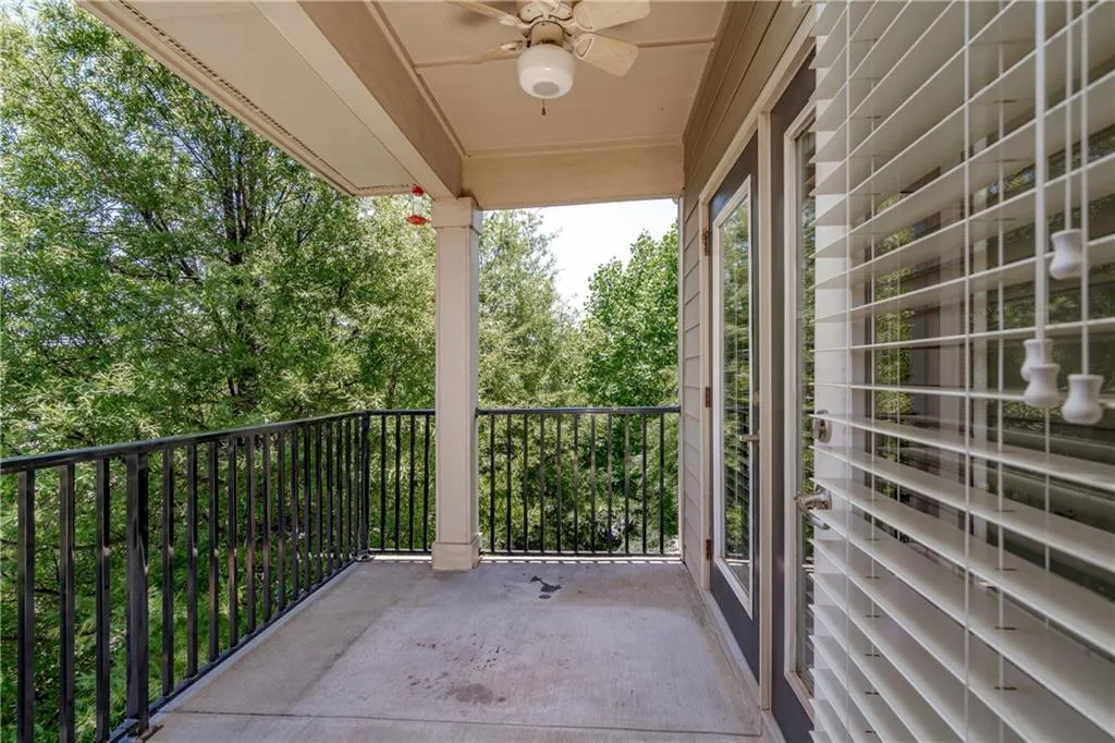 331 Le Gran Bend, Sandy Springs, Georgia 30328, 2 Bedrooms Bedrooms, ,2 BathroomsBathrooms,Residential,Sold,331 Le Gran Bend,6901358