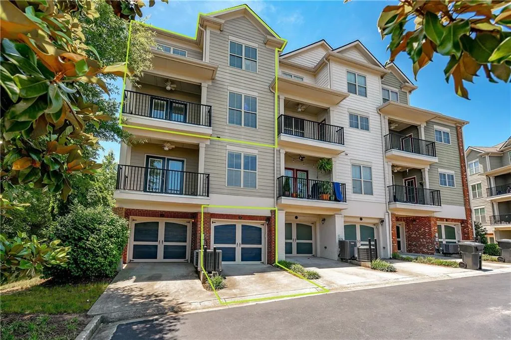 331 Le Gran Bend, Sandy Springs, Georgia 30328, 2 Bedrooms Bedrooms, ,2 BathroomsBathrooms,Residential,Sold,331 Le Gran Bend,6901358