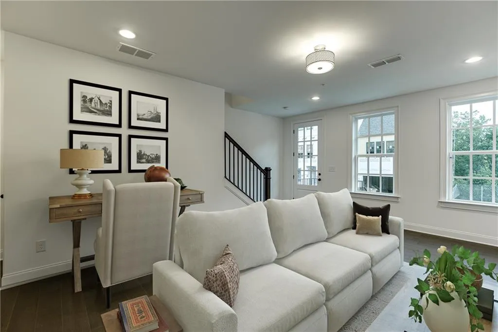 6719 Prelude Drive Unit 195, Sandy Springs, Georgia 30328, 3 Bedrooms Bedrooms, ,4 BathroomsBathrooms,Residential,Sold,6719 Prelude Drive Unit 195,7091384