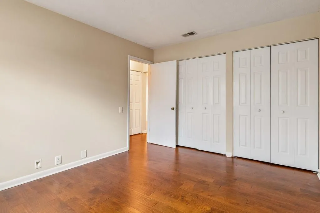 56 Dunwoody Springs Drive, Atlanta, Georgia 30328, 2 Bedrooms Bedrooms, ,2 BathroomsBathrooms,Residential,Sold,56 Dunwoody Springs Drive,6117512