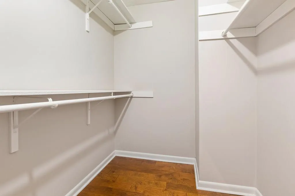 56 Dunwoody Springs Drive, Atlanta, Georgia 30328, 2 Bedrooms Bedrooms, ,2 BathroomsBathrooms,Residential,Sold,56 Dunwoody Springs Drive,6117512