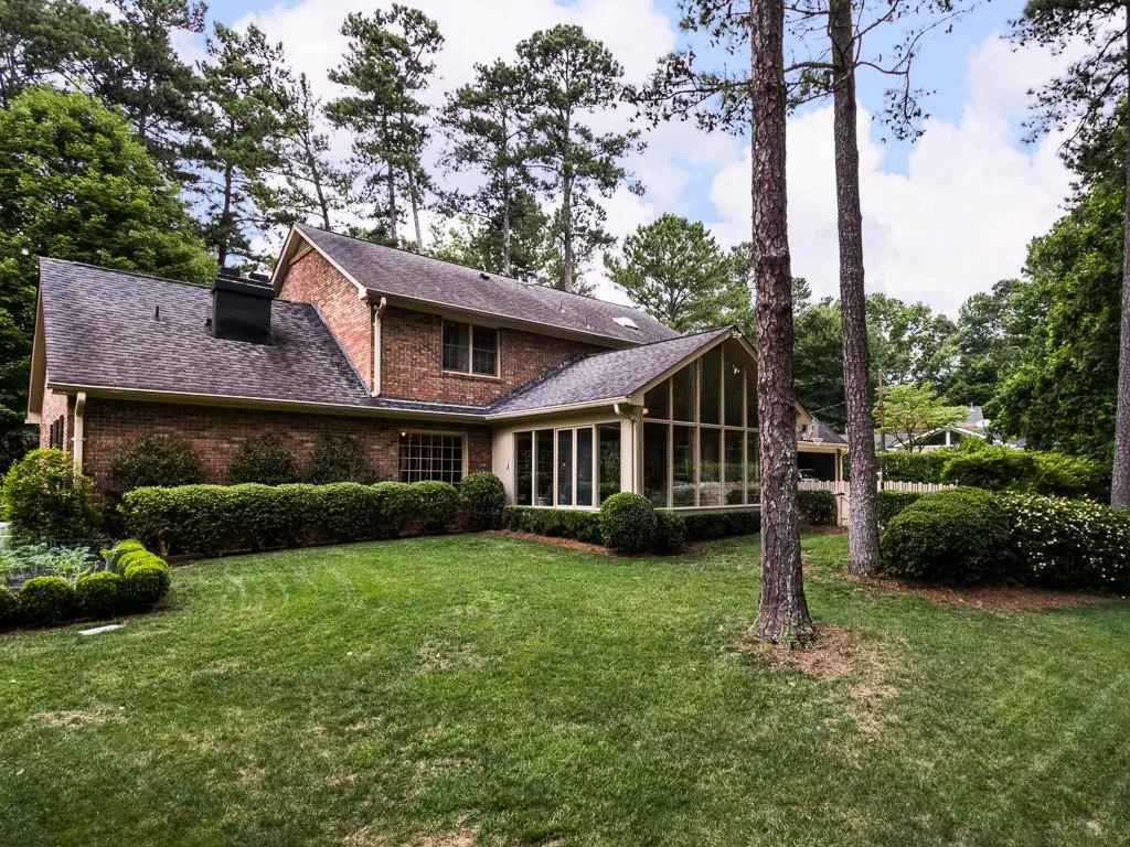 6115 Weatherly Drive, Atlanta, Georgia 30328, 4 Bedrooms Bedrooms, ,3 BathroomsBathrooms,Residential,Sold,6115 Weatherly Drive,5710773