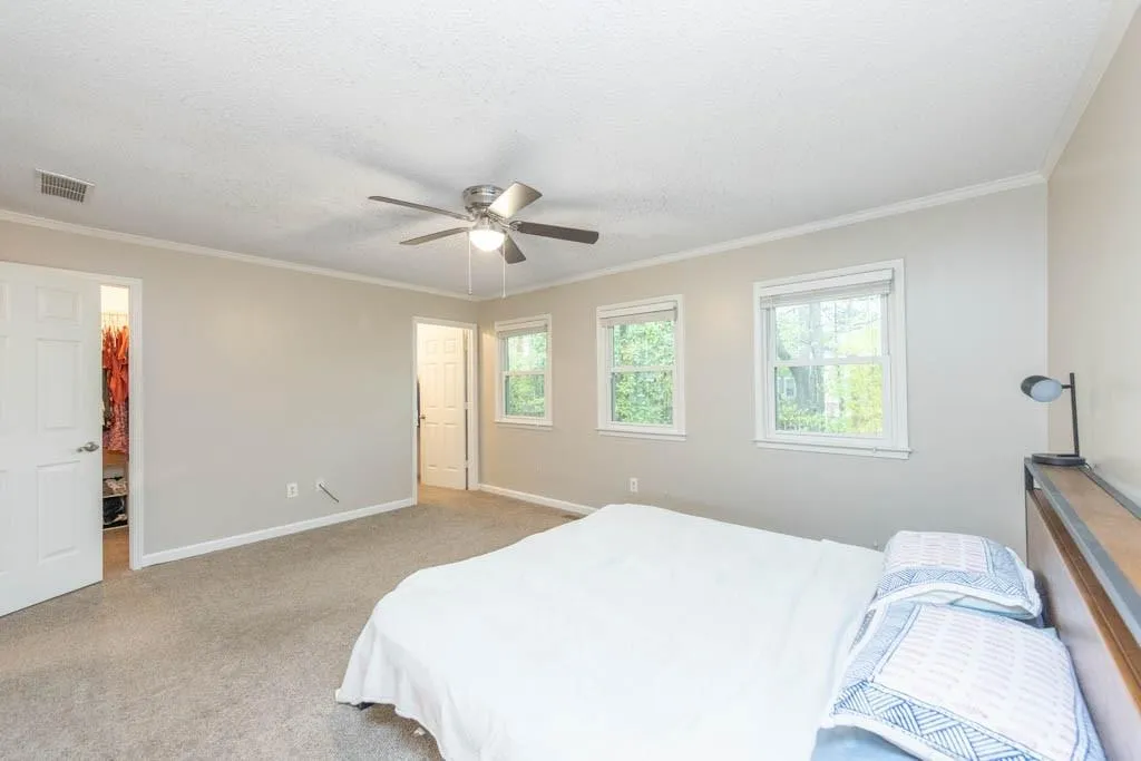 219 Peachtree Hollow Court, Sandy Springs, Georgia 30328, 2 Bedrooms Bedrooms, ,2 BathroomsBathrooms,Residential,Sold,219 Peachtree Hollow Court,7200282