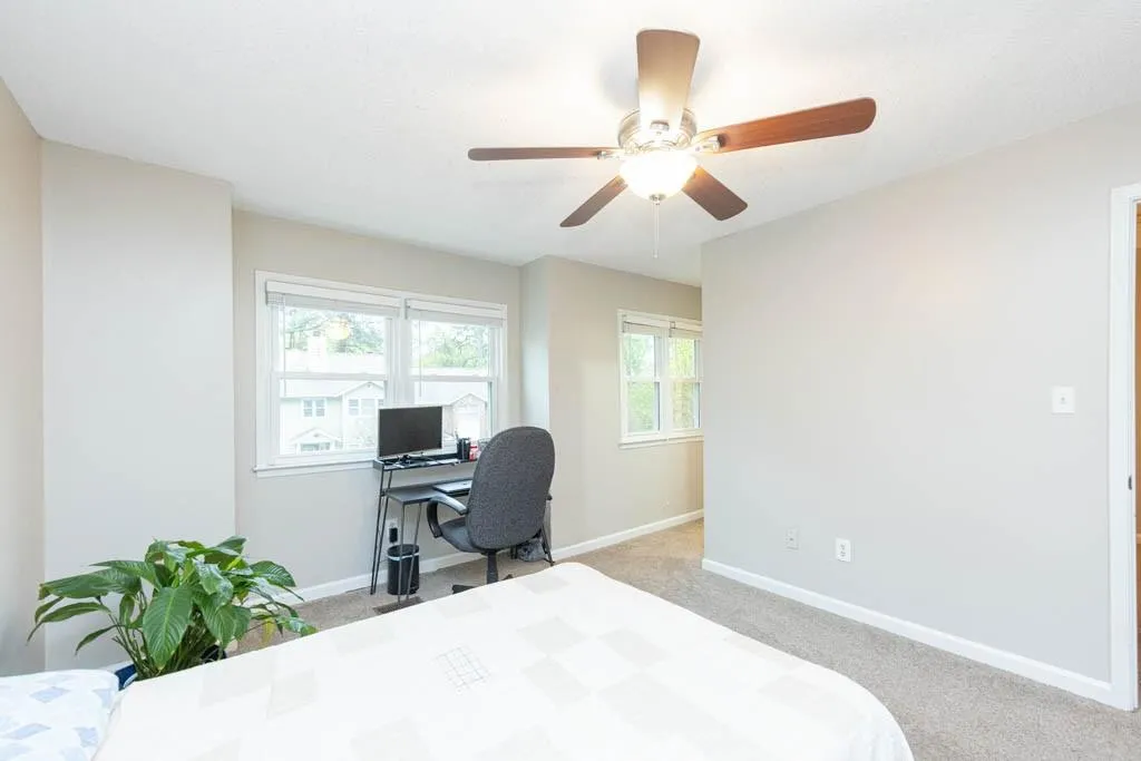 219 Peachtree Hollow Court, Sandy Springs, Georgia 30328, 2 Bedrooms Bedrooms, ,2 BathroomsBathrooms,Residential,Sold,219 Peachtree Hollow Court,7200282