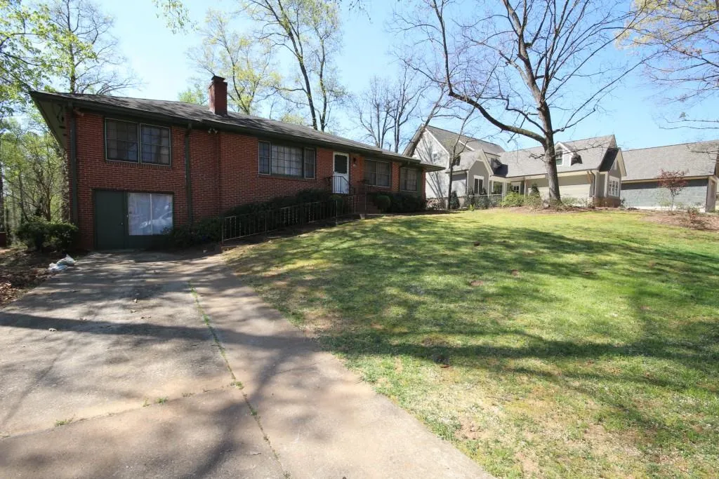 471 Johnson Ferry Road Ne, Sandy Springs, Georgia 30328, 3 Bedrooms Bedrooms, ,1 BathroomBathrooms,Residential,Sold,471 Johnson Ferry Road Ne,5663821