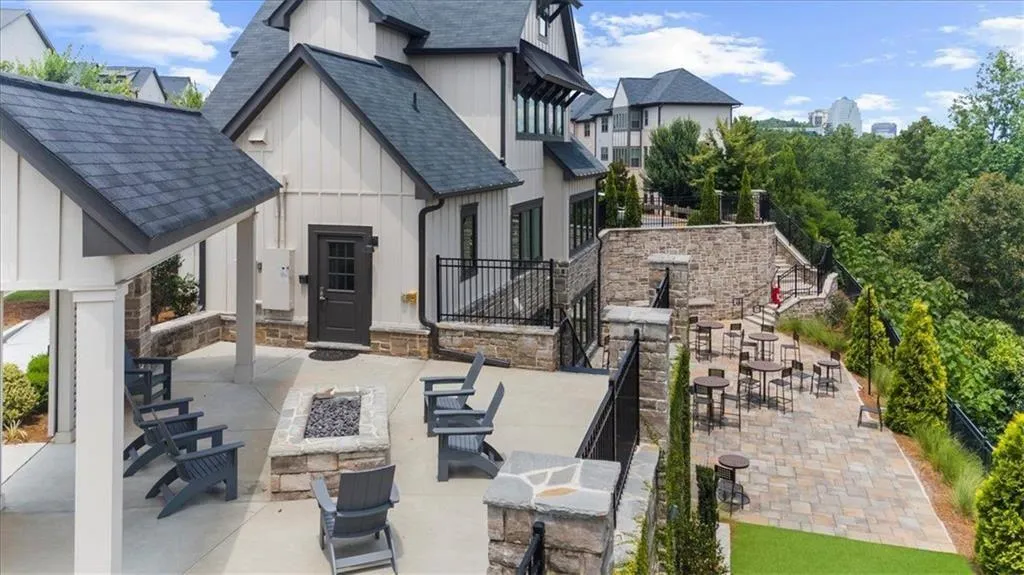 2435 Figaro Drive, Atlanta, Georgia 30339, 3 Bedrooms Bedrooms, ,3 BathroomsBathrooms,Residential,For Sale,2435 Figaro Drive,7672915